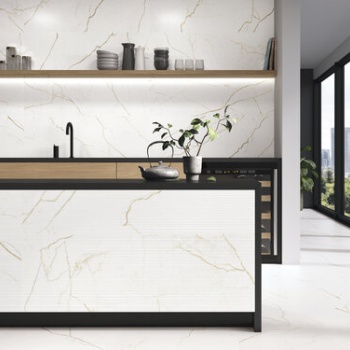 Quantum Satin 40x120 cm. Quantum Relieve Strokes Satin 40x120 cm. Pavimento Quantum Natural 60x60 cm.