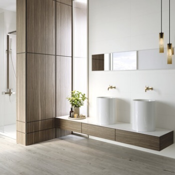 Neve Satin 33,3 x 100 cm. Pavimento Wooden Steel 20 x 114 cm.