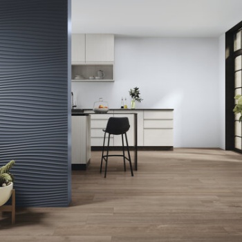 Montmartre Blue Relieve Ilusion 60x120 cm. Montmartre Ciel 60x120 cm. Pavimento Foresta Noce 20x120 cm.