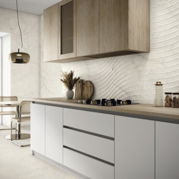 Revestimiento Crystallo Satin 40x120 cm. Curve Crystallo Satin 40x 120 cm. Crystallo Natural 120x120.