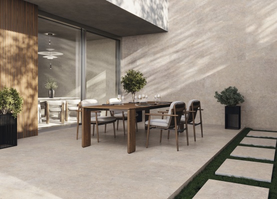 Salerno Bronzo Natural 60 x 120 cm. Pavimento Salerno Bronzo Natural Anti-Slip 80 x 80 cm.